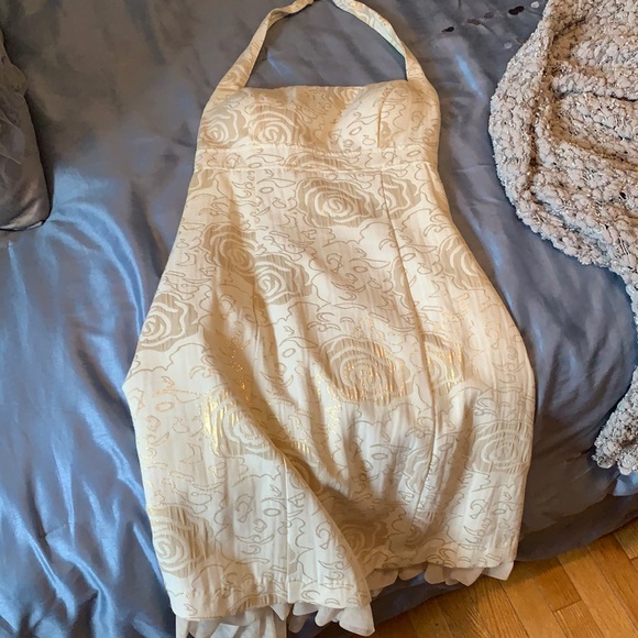 Le château- formal dress - Picture 2 of 2